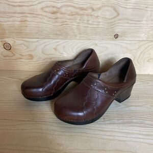Dansko Hailey brown clogs size 41